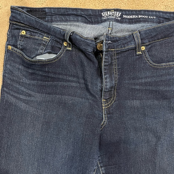 🚨3 for $15🚨 LEVI STRAUSS modern bootcut jeans - Picture 5 of 7